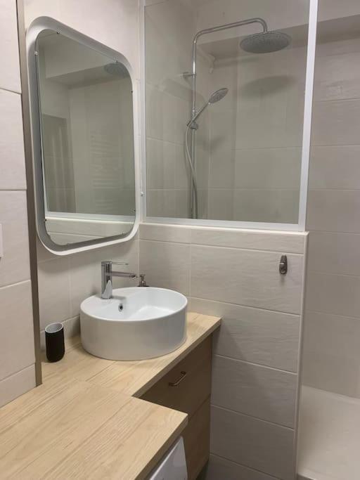 Superbe T1 Refait A Neuf, Parking, Clim, Metro Apartamento Toulouse Exterior foto